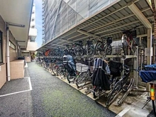 【東京都/渋谷区笹塚】アルス笹塚 駐輪場