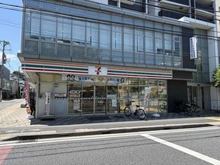 【神奈川県/横浜市鶴見区豊岡町】プラウド横濱鶴見  セブンーイレブン横浜鶴見豊岡町店（現地より約452m）