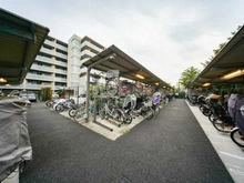 【神奈川県/川崎市幸区塚越】プラウドシティ新川崎 駐輪場