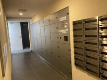 【神奈川県/横浜市戸塚区舞岡町】ココテラス横濱戸塚ヒルトップ イースト 宅配BOX