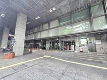 【東京都/杉並区成田東】プラウドシティ阿佐ヶ谷セントラル 杉並区役所（現地より約594m）：