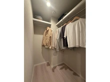 【東京都/杉並区浜田山】クラッシィハウス浜田山 収納：約4.5帖の洋室にウォークインクローゼットあり