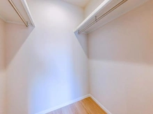 【東京都/杉並区上荻】プリンスマンション 洋室：（約5.8帖）　ウォークインクローゼットがございます