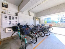 【東京都/杉並区上荻】プリンスマンション 駐輪場