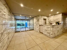 【東京都/杉並区堀ノ内】プラウドシティ方南町 エントランス