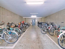 【東京都/杉並区高井戸東】ファミールグラン高井戸デュープレックス 駐輪場