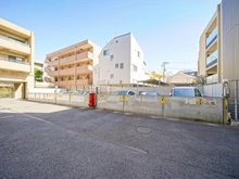 【東京都/目黒区目黒本町】プラウド目黒本町 駐車場