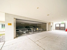 【東京都/目黒区中町】クオリア目黒祐天寺 駐車場