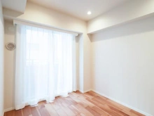 【東京都/新宿区北新宿】レグノ・セレーノ 洋室