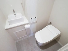 【東京都/新宿区北新宿】レグノ・セレーノ トイレ