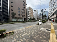 【東京都/渋谷区東】ジェイパーク渋谷イーストスクエア 前面道路