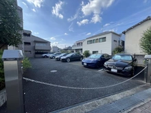 【東京都/目黒区五本木】ディアナコート祐天寺 駐車場