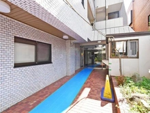 【東京都/新宿区大久保】大久保杉ハイム アプローチ