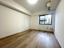 【東京都/目黒区鷹番】グラーサ学芸大学 洋室