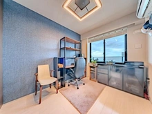 【神奈川県/海老名市扇町】グレーシアタワーズ海老名イースト 洋室:約5.1帖 アクセントクロスを採用