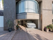 【東京都/目黒区柿の木坂】PARADOR　DE　KAKINOKIZAKA アプローチ