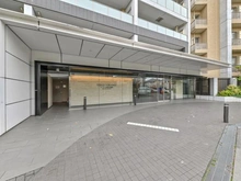 【東京都/世田谷区船橋】ヴィークグラン世田谷千歳船橋さくらガーデン アプローチ