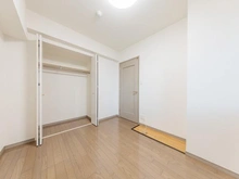 【東京都/練馬区練馬】ライオンズステーションプラザ練馬 サービスルーム（納戸）