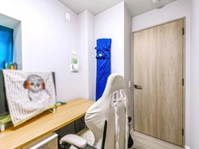 【東京都/府中市宮町】ウィルローズ府中宮町 サービスルーム（納戸）