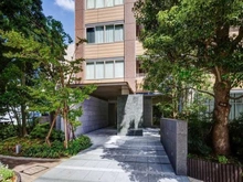 【東京都/武蔵野市中町】武蔵野タワーズ　スカイクロスタワー アプローチ