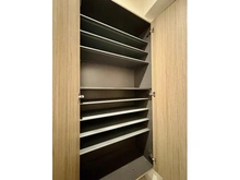 【東京都/練馬区桜台】第5桜台ファミリーマンション 収納：シューズボックス