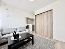 【東京都/練馬区豊玉南】豊玉南住宅 リビング：※家具調度品等は販売価格に含まれません。