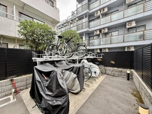【東京都/練馬区豊玉北】アクサス東京ウエスト練馬 駐輪場