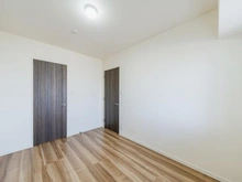 【東京都/立川市曙町】サニーコート立川 洋室：約6.0帖