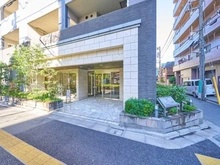 【東京都/練馬区中村北】グローベル　ザ・スイート中村橋駅前 エントランス
