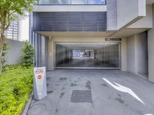 【東京都/武蔵野市中町】シティハウス武蔵野 駐車場：入口