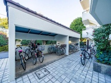 【東京都/練馬区高松】ライオンズガーデン石神井公園弐号棟 駐輪場