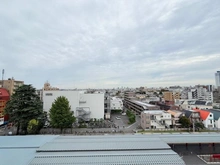 【東京都/練馬区練馬】パークホームズ練馬豊島園ステーションプレミア 眺望：共用廊下側・ズーム無