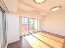 【東京都/新宿区富久町】ローレルコート新宿タワー リビング・ダイニング