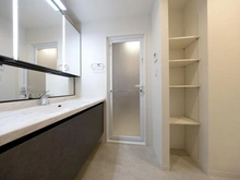 【東京都/新宿区富久町】ローレルコート新宿タワー 洗面室