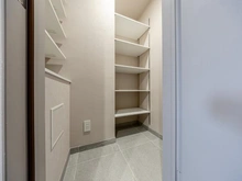 【東京都/港区東新橋】東京ツインパークス ライトウィング 収納：シューズインクローゼット