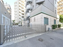 【東京都/渋谷区上原】ルモンド代々木上原 敷地内