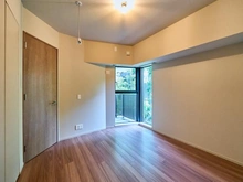 【東京都/港区三田】アトラス麻布十番 洋室：約6.2帖（床暖房あり）