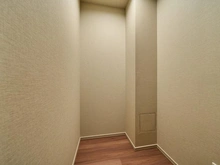 【東京都/港区三田】アトラス麻布十番 収納：納戸