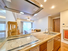 【東京都/港区麻布狸穴町】ブランズ麻布狸穴町 キッチン