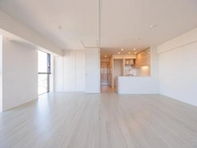 【東京都/目黒区原町】パークホームズ西小山 リビング・ダイニング・洋室（9.0帖）