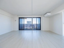 【東京都/目黒区原町】パークホームズ西小山 リビング・ダイニング・洋室（9.0帖）