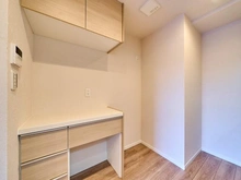 【東京都/渋谷区恵比寿西】グランディ代官山 収納：キッチンのカップボード