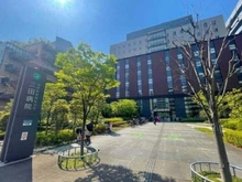 【東京都/港区三田】ザ・パークハウス三田ガーデン  国際医療福祉大学三田病院（現地より約1,076m）