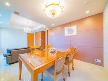 【東京都/港区元麻布】プラウド元麻布 リビング・ダイニング：※家具調度品等は販売価格に含まれません。