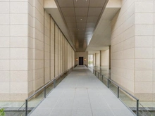 【大阪府/大阪市北区大深町】グラングリーン大阪 THE NORTH RESIDENCE アプローチ