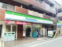 【東京都/目黒区青葉台】ソプラタワー ファミリーマート目黒青葉台三丁目店（現地より約230m）
