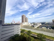【東京都/江東区東雲】パークタワー東雲 眺望：バルコニーから