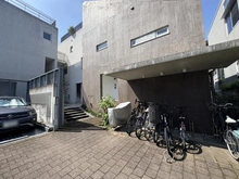 【東京都/目黒区柿の木坂】Clan 敷地内