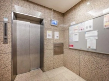 【東京都/新宿区市谷柳町】マージュ市谷柳町 共用部：エレベーターホール