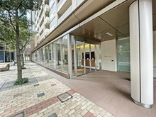 【東京都/港区三田】パークコート麻布十番三田ガーデン エントランス：メインエントランス